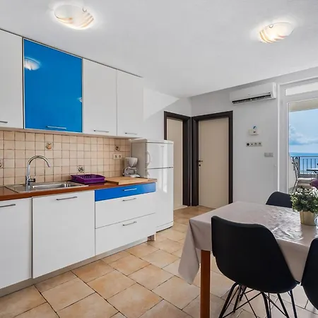 Mit Zwei Meerblick Balkonen Apartment Omis